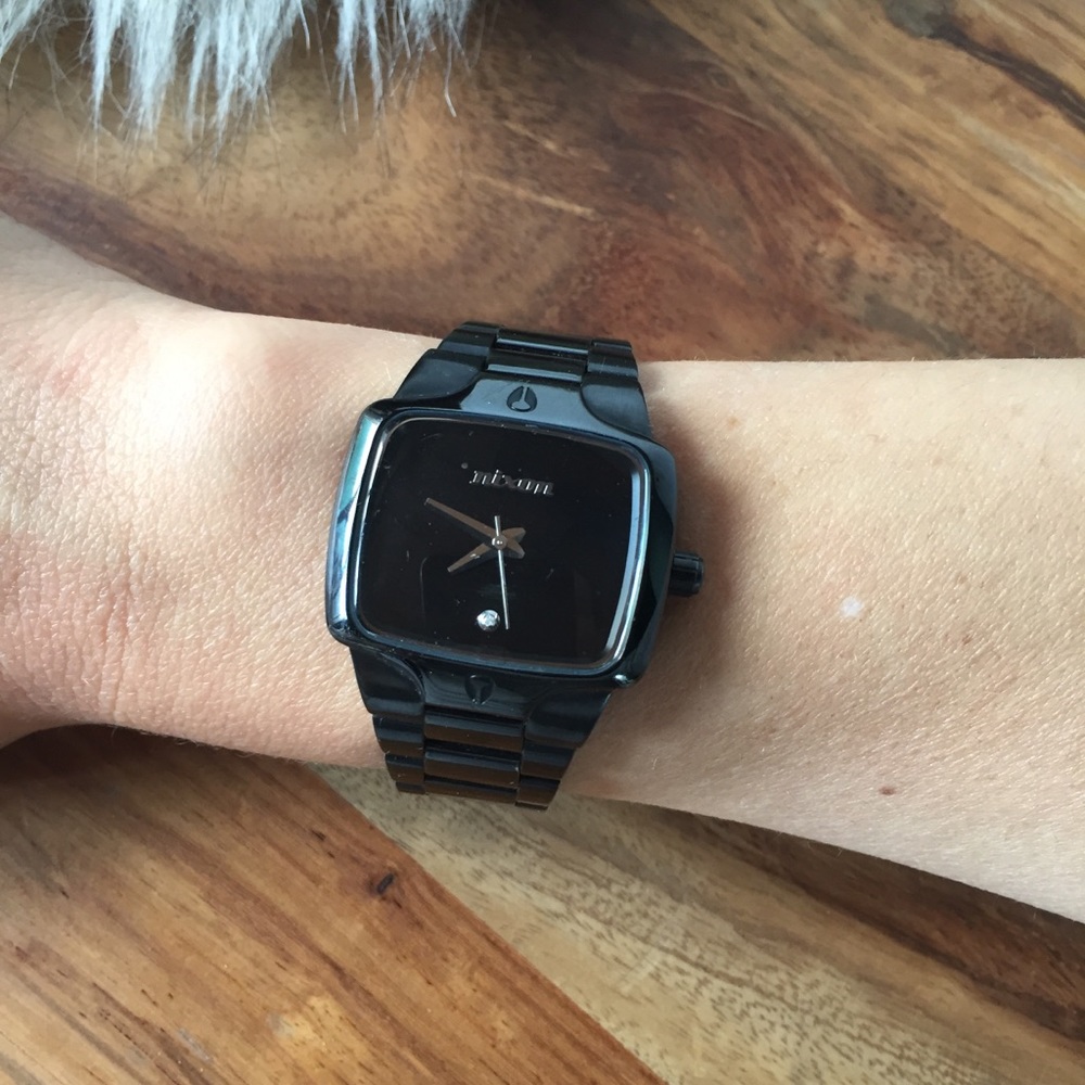 ✨BUNDLE & SAVE✨ Nixon VIP “The Small Playe…